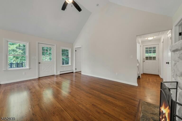 Property listing MLS 4045971 photo 10