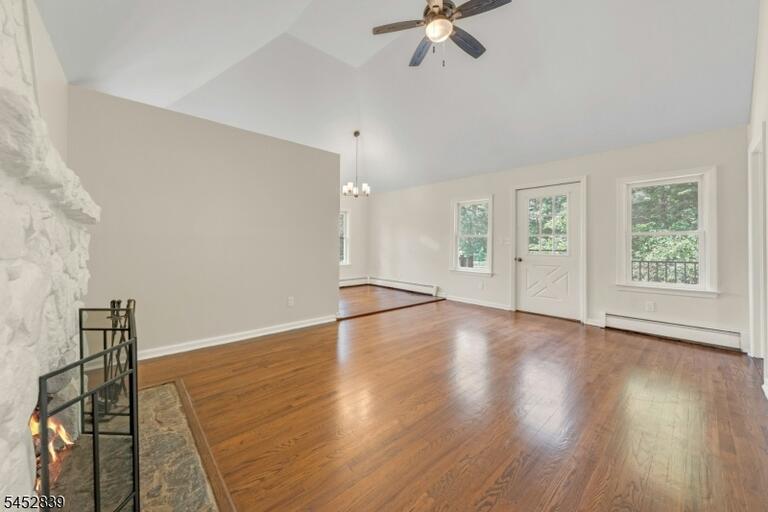 Property listing MLS 4045971 photo 11