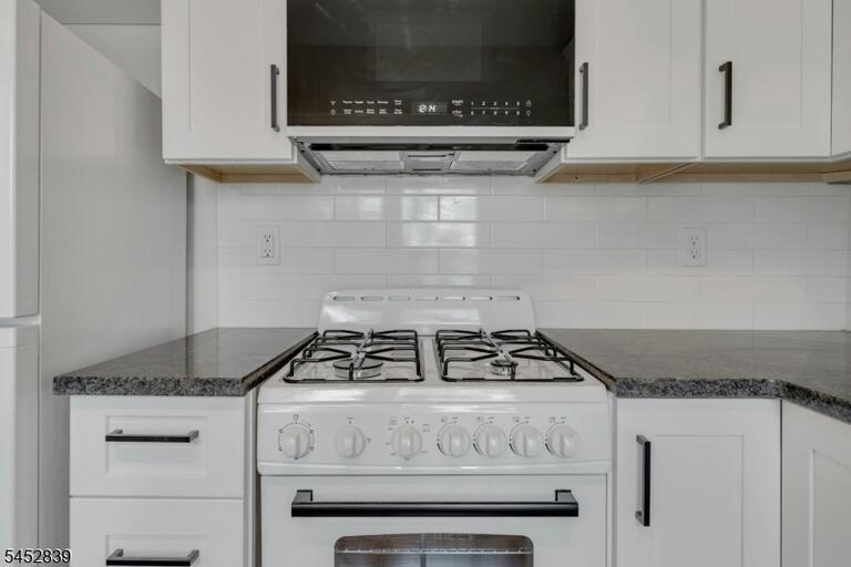 Property listing MLS 4045971 photo 15