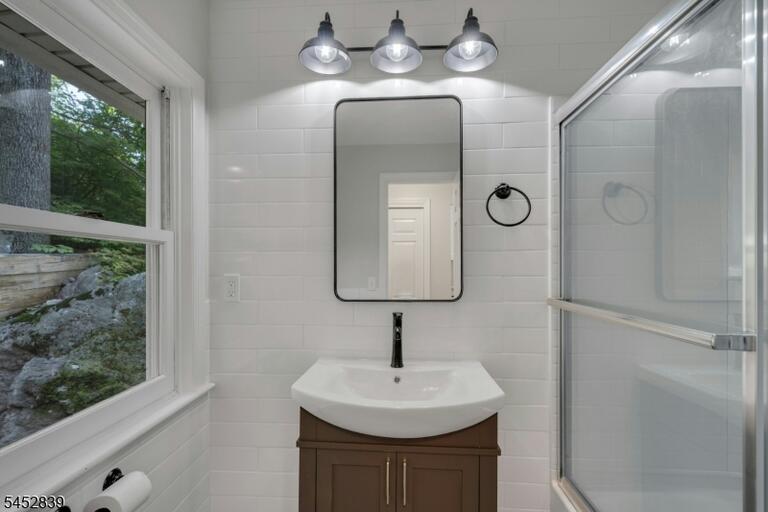 Property listing MLS 4045971 photo 23