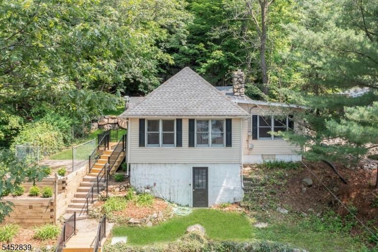 Property listing MLS 4045971 photo 34