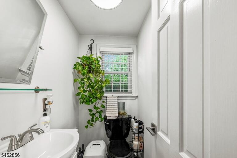 Property listing MLS 4046005 photo 15