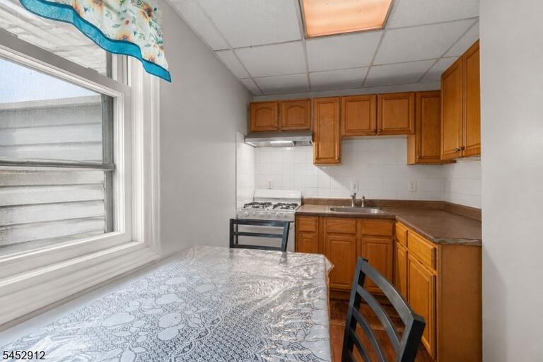 Property listing MLS 4046027 photo 8