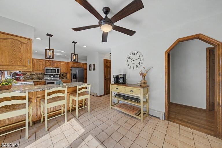 Property listing MLS 4046100 photo 16