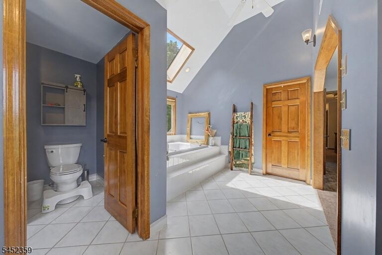 Property listing MLS 4046100 photo 28