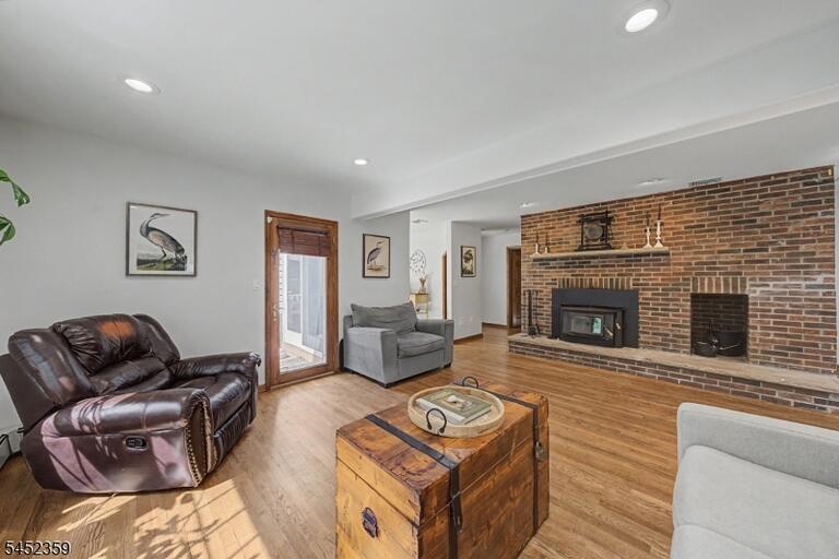 Property listing MLS 4046100 photo 9
