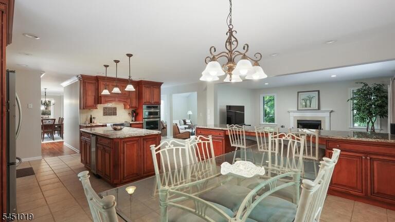 Property listing MLS 4046184 photo 21