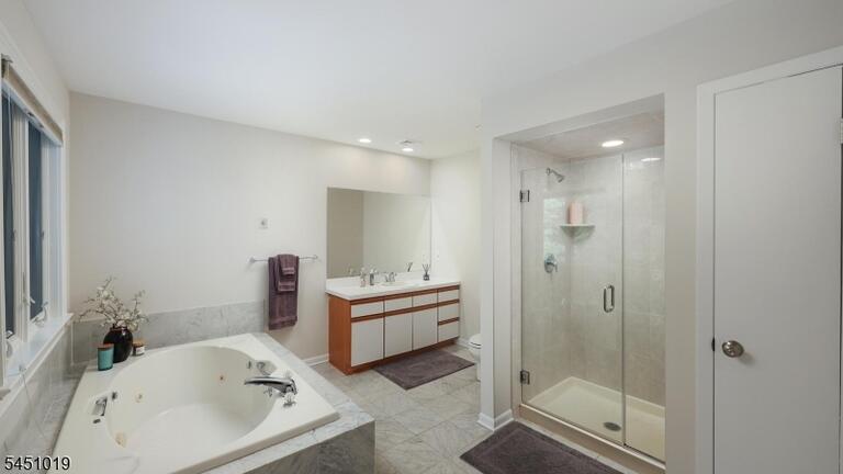 Property listing MLS 4046184 photo 30