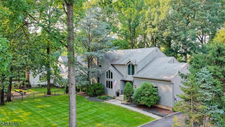 Property listing MLS 4046184 photo 6