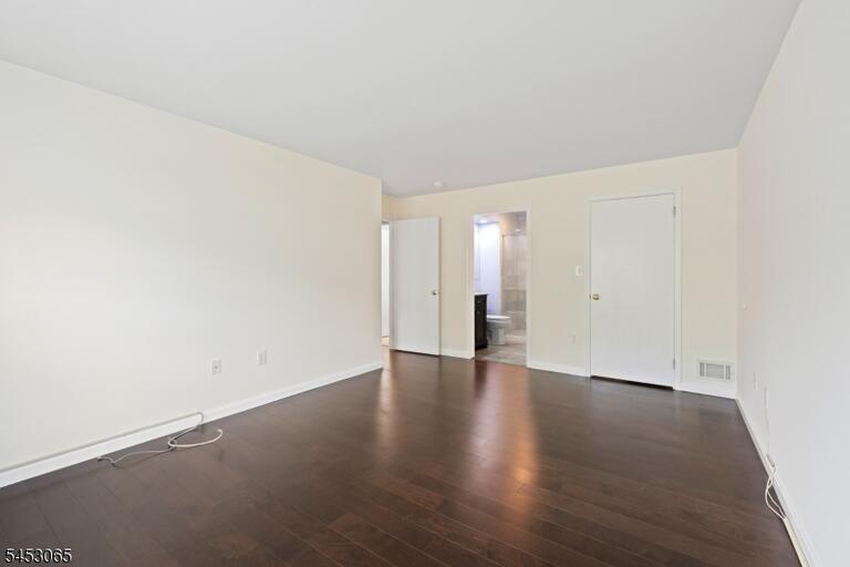 Property listing MLS 4046197 photo 14