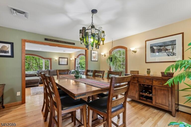 Property listing MLS 4046202 photo 7