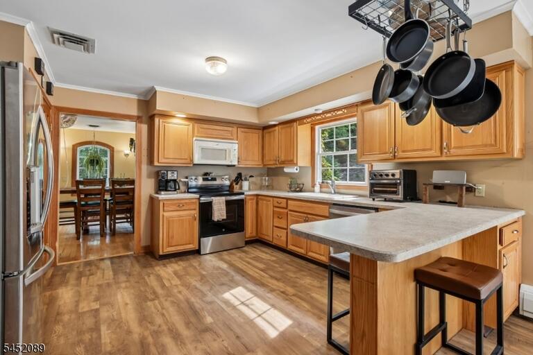 Property listing MLS 4046202 photo 8