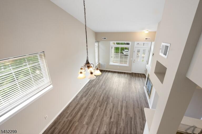 Property listing MLS 4046279 photo 13