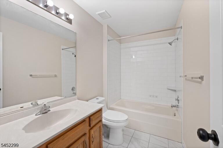 Property listing MLS 4046279 photo 19