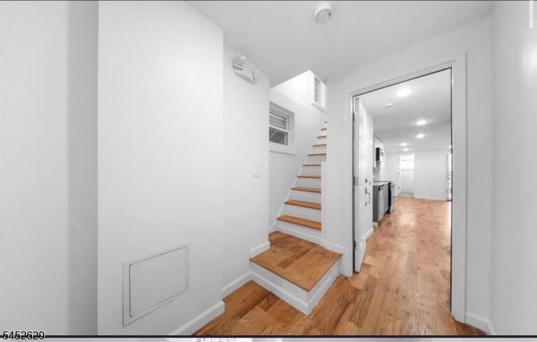 Property listing MLS 4046308 photo 12