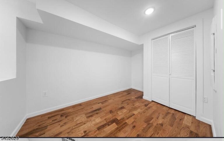 Property listing MLS 4046308 photo 3