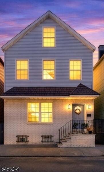 Property listing MLS 4046315 photo 1