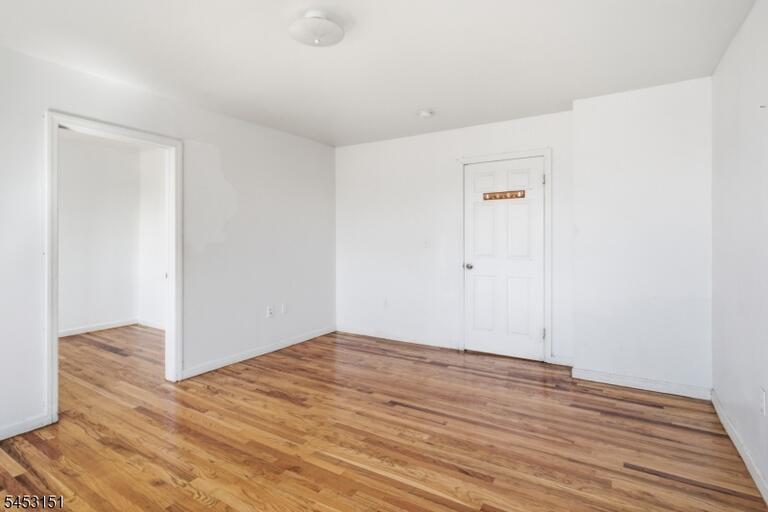 Property listing MLS 4046339 photo 31