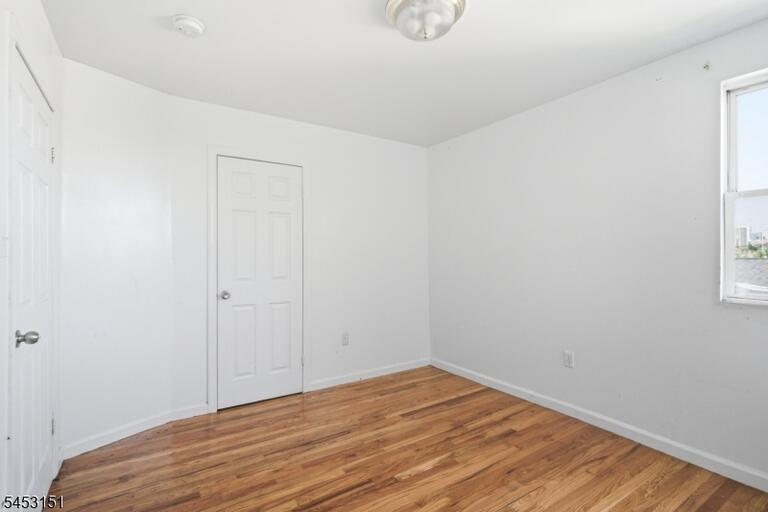 Property listing MLS 4046339 photo 37