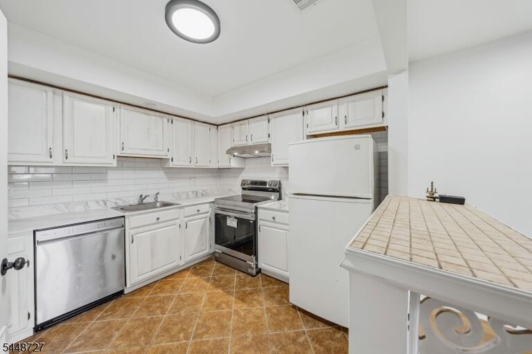 Property listing MLS 4046367 photo 7
