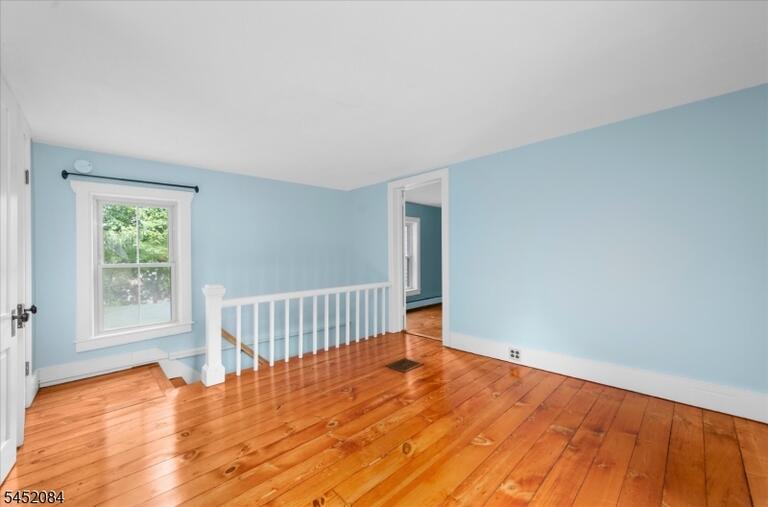 Property listing MLS 4046408 photo 25