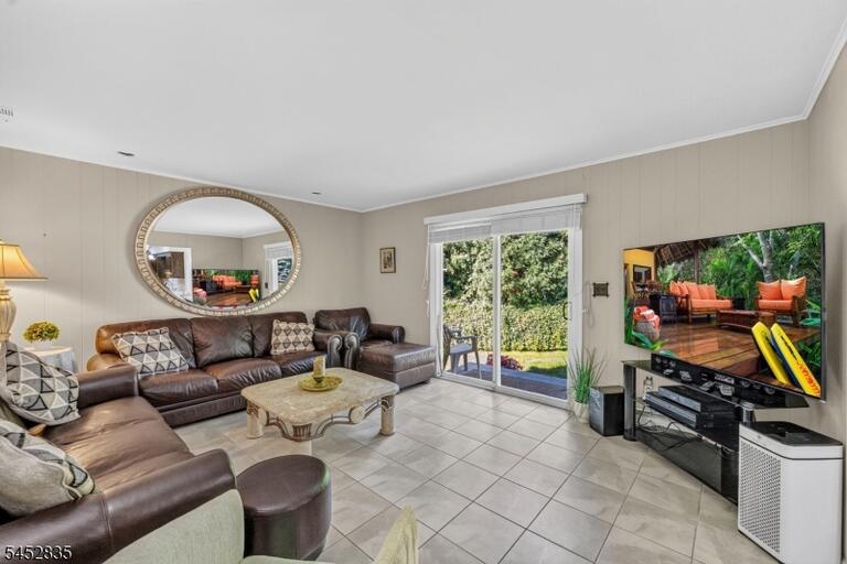 Property listing MLS 4046555 photo 16