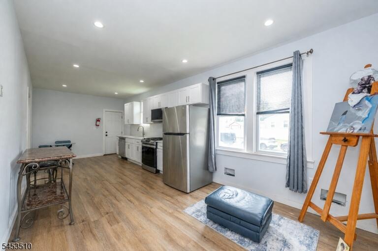 Property listing MLS 4046560 photo 9