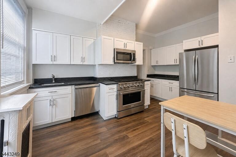 Property listing MLS 4046563 photo 21