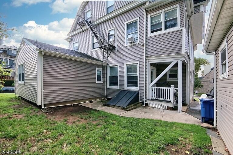 Property listing MLS 4046563 photo 9
