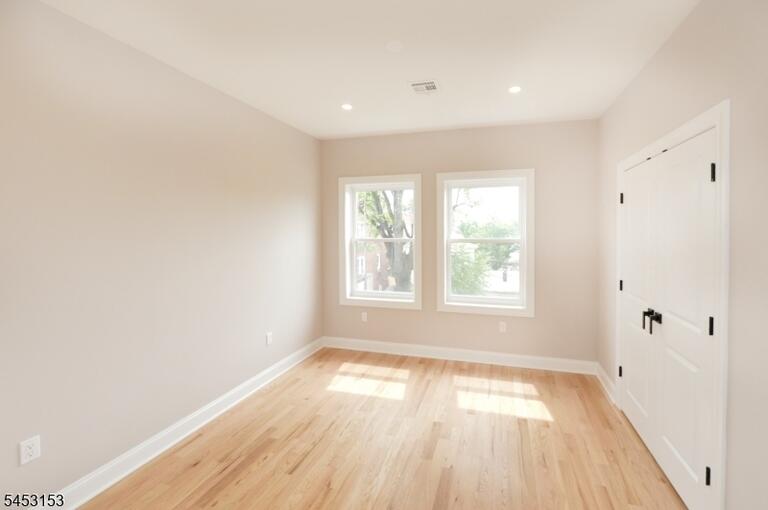 Property listing MLS 4046598 photo 6