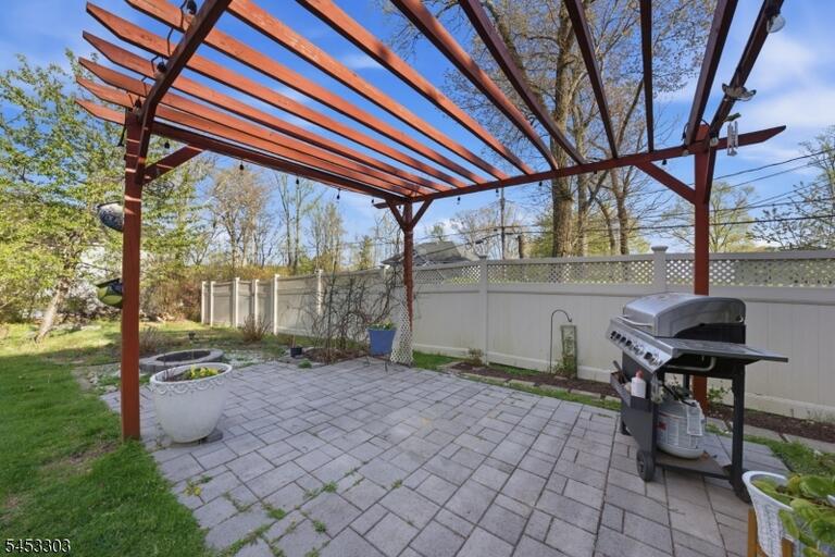 Property listing MLS 4046634 photo 28