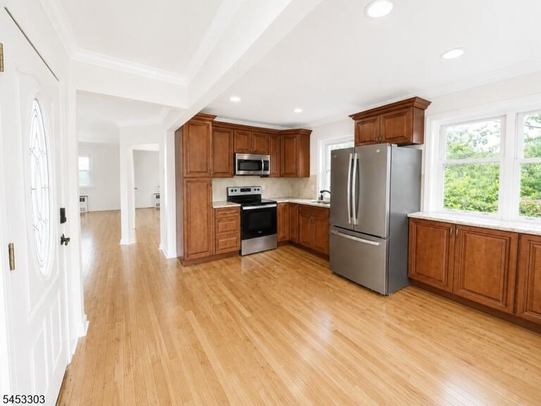 Property listing MLS 4046634 photo 7