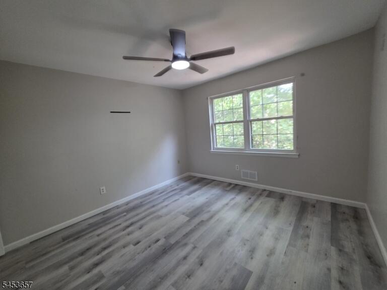 Property listing MLS 4046718 photo 17