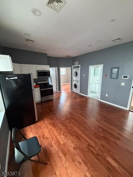 Property listing MLS 4046728 photo 2