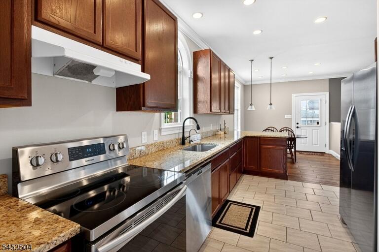 Property listing MLS 4046731 photo 6