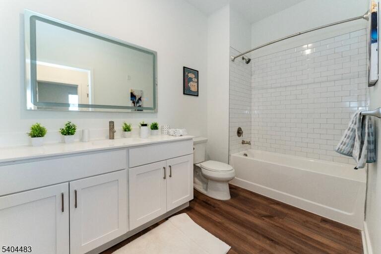 Property listing MLS 4046744 photo 8