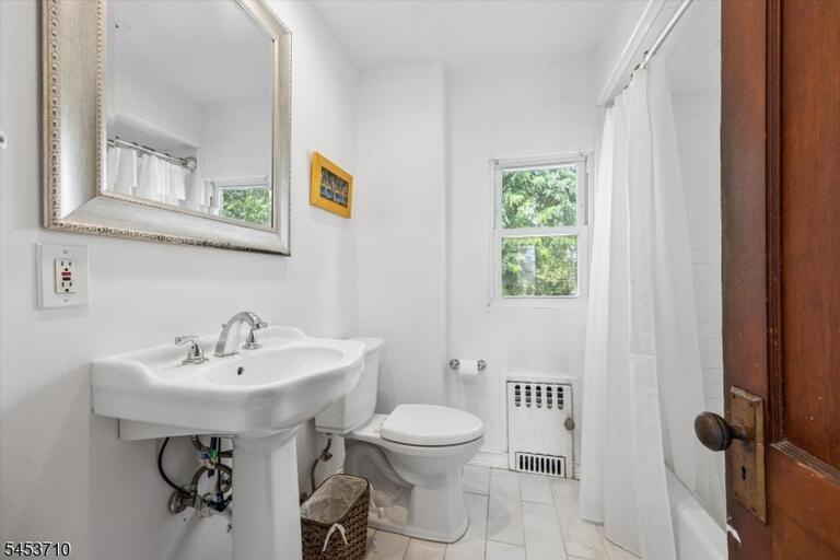 Property listing MLS 4046761 photo 15