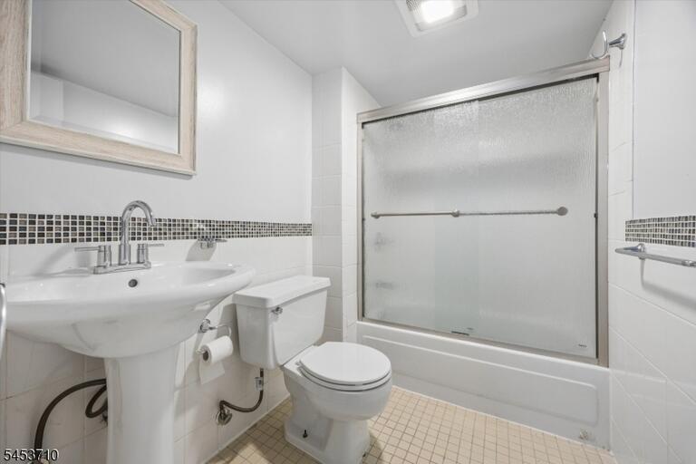 Property listing MLS 4046761 photo 26
