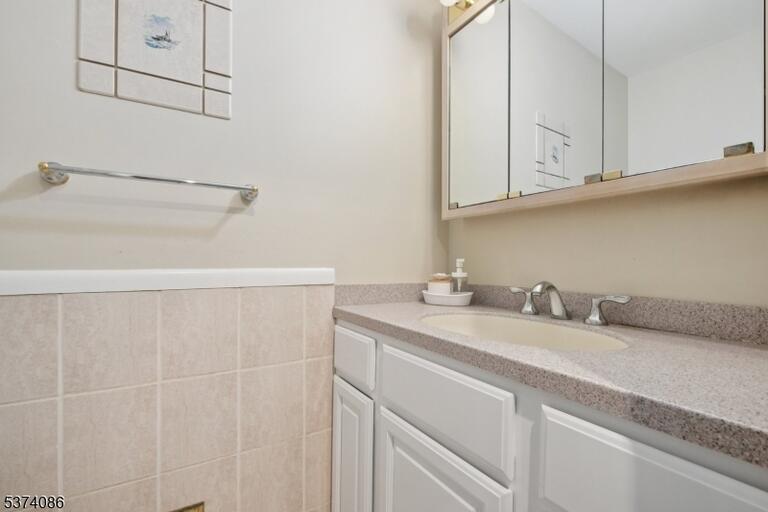 Property listing MLS 4046776 photo 26