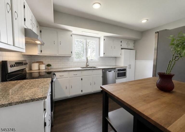 Property listing MLS 4046793 photo 9