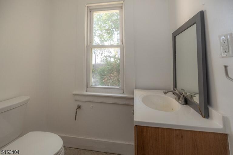 Property listing MLS 4046800 photo 6