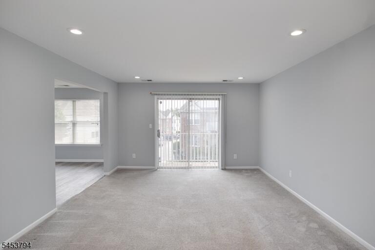 Property listing MLS 4046823 photo 17
