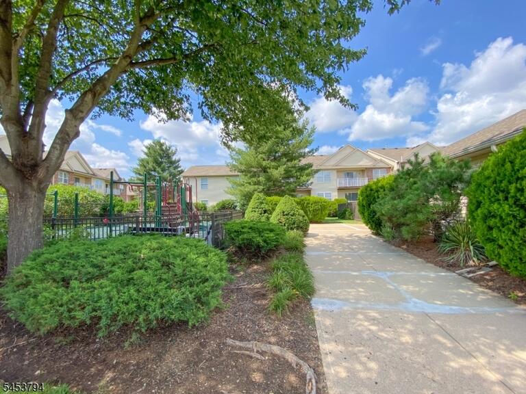 Property listing MLS 4046823 photo 29