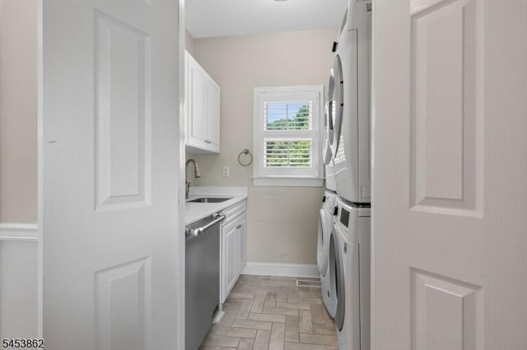 Property listing MLS 4046883 photo 25
