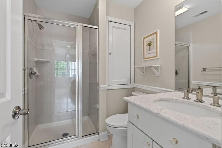 Property listing MLS 4046883 photo 27