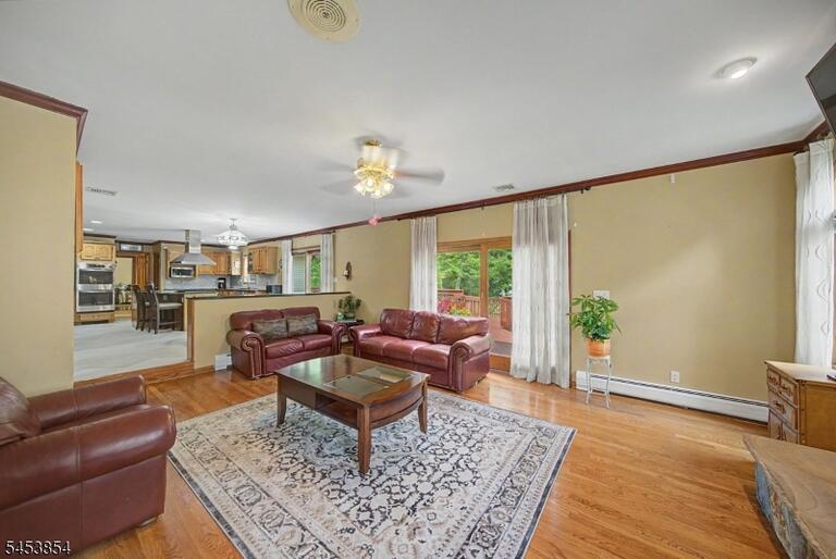 Property listing MLS 4046920 photo 9