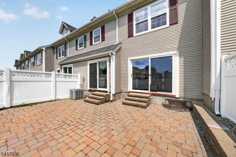 Property listing MLS 4046956 photo 40