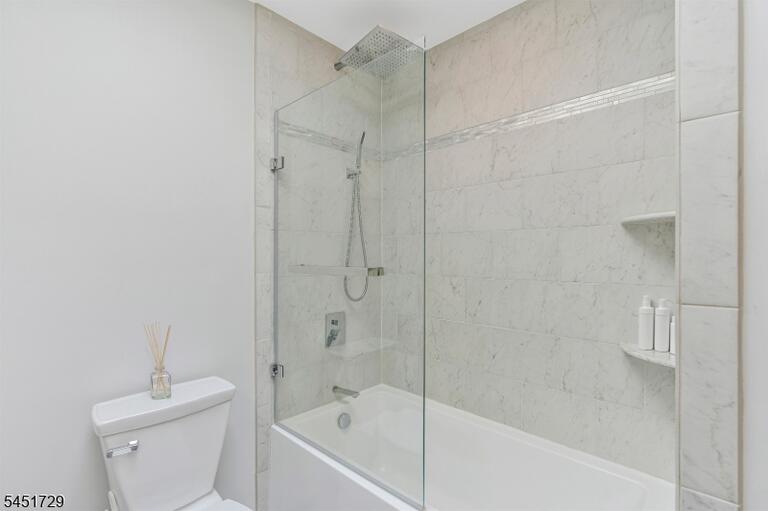 Property listing MLS 4047021 photo 15