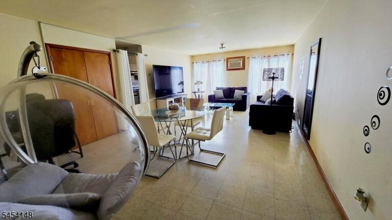Property listing MLS 4047135 photo 7