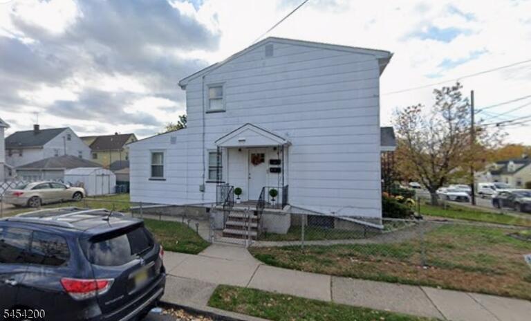 Property listing MLS 4047169 photo 2